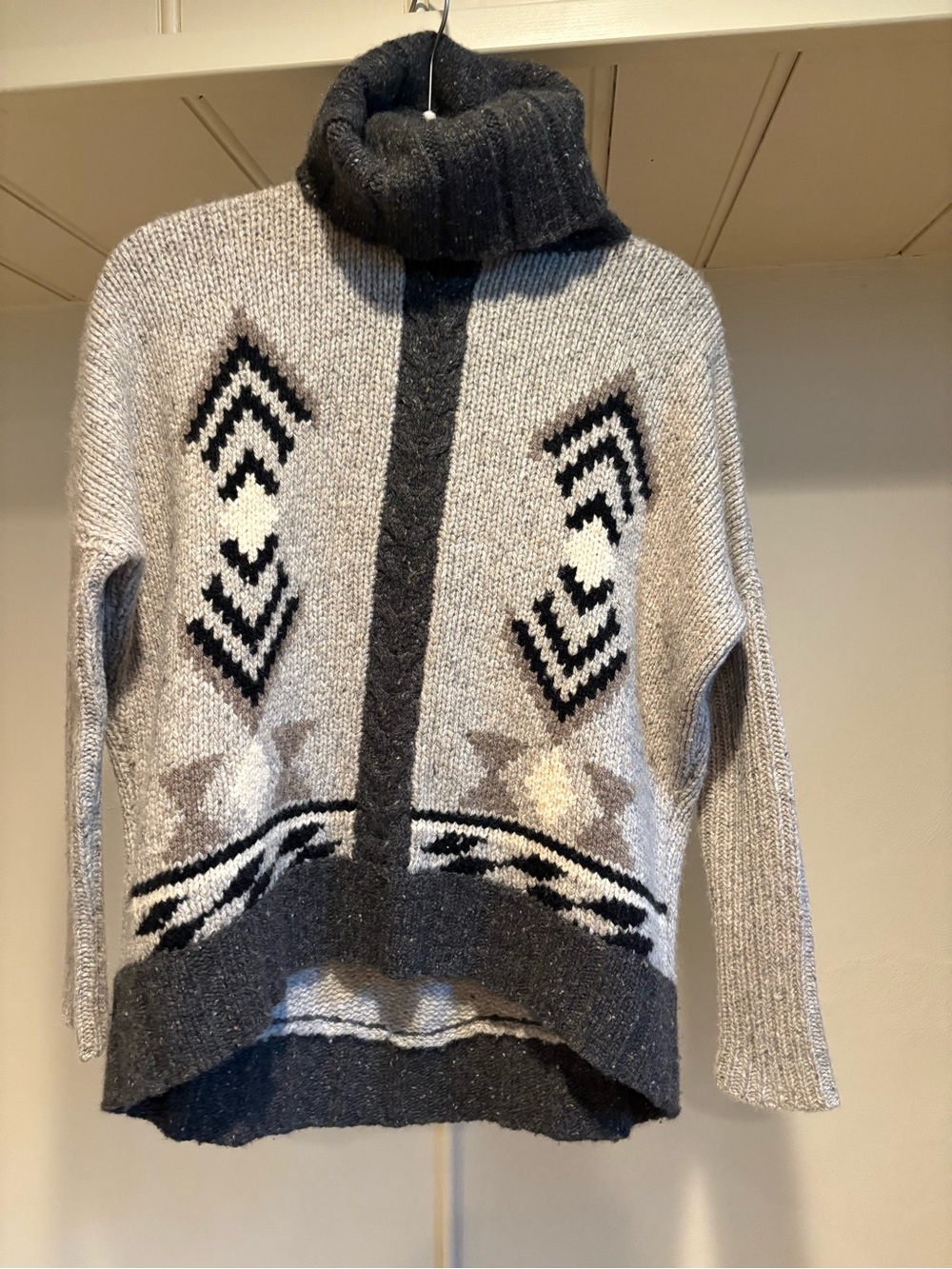 Autumn Cashmere Gray Patterned Turtleneck Sweater